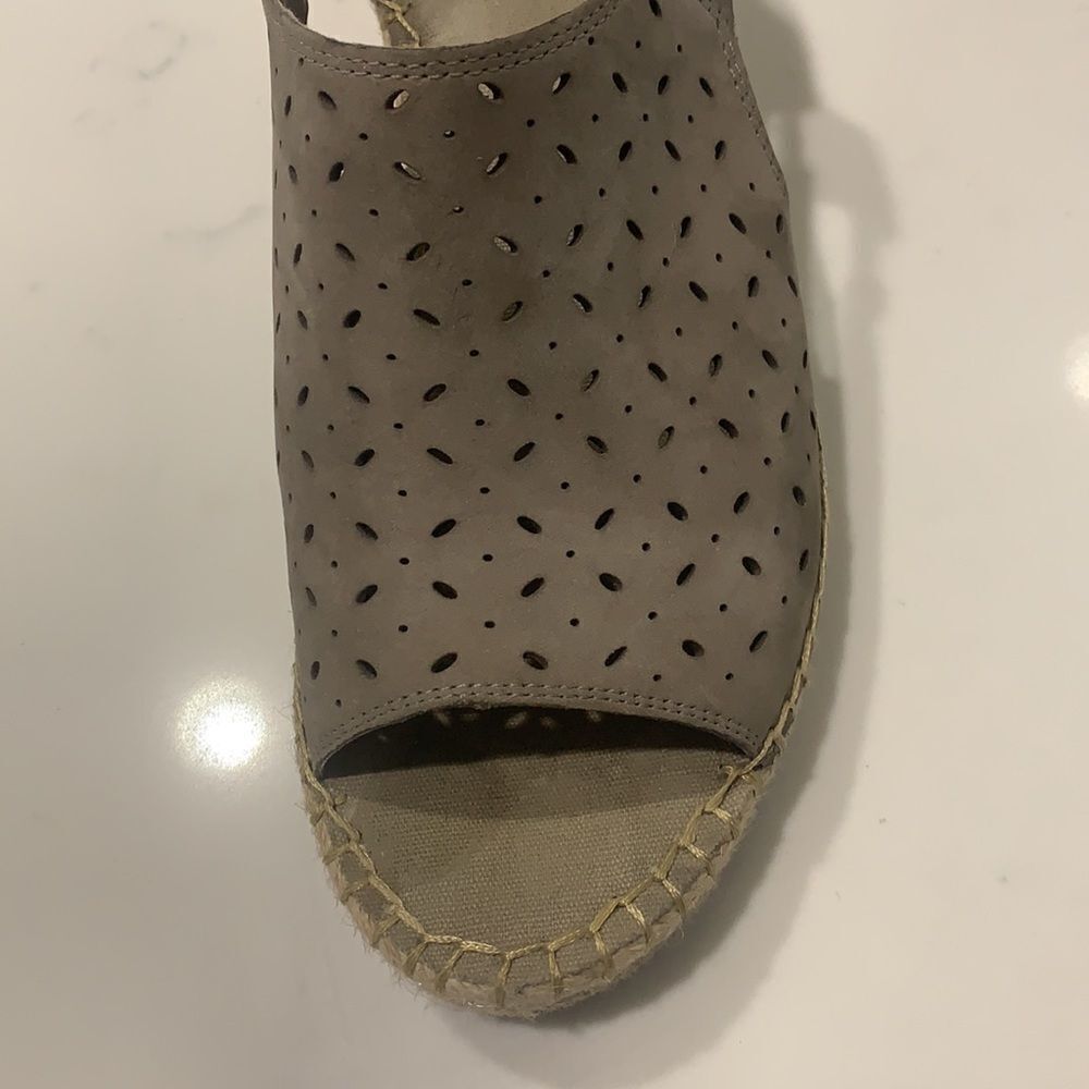 Clarks Taupe Gray Wedges - Picture 11 of 11